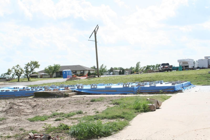 I assume there is a basement under this tarp