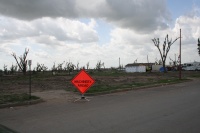 I can't help but laugh at the sign; DUH!